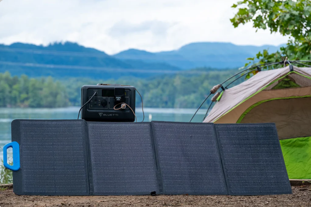 BLUETTI PV120 120W Foldable Solar Panel – Portable Monocrystalline Solar Charger